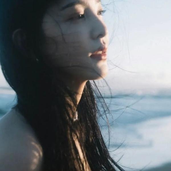 屋顶上的小飞人
